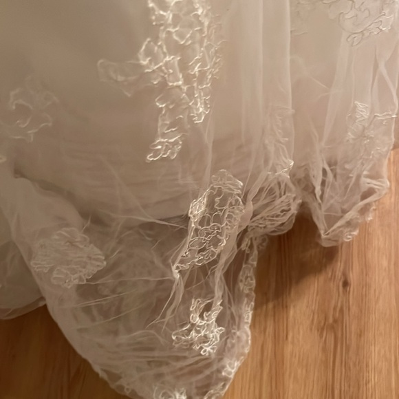 Casablanca bridal. Gorgeous beading - Picture 11 of 12